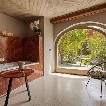Brana Historic Boutique בית אירוח